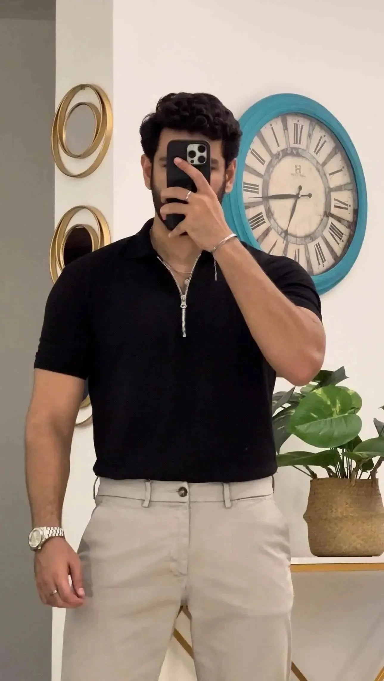 Oversize Mens black zipper polo shirt outfit